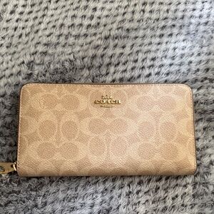 Coach Long Zip Around Wallet In Signature Gold/Light Khaki